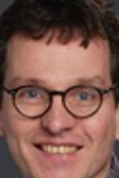 Dr. Henning Tiemeier